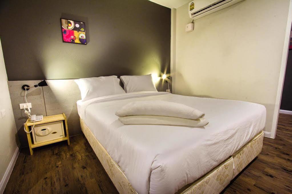 Bett Pattaya Hotel Exterior photo